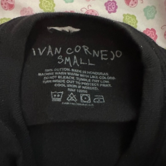 Black T-Shirt - Picture 2 of 3